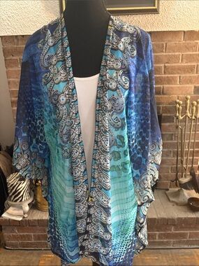 Blue & Teal Paisley Open-Front Kimono Shrug